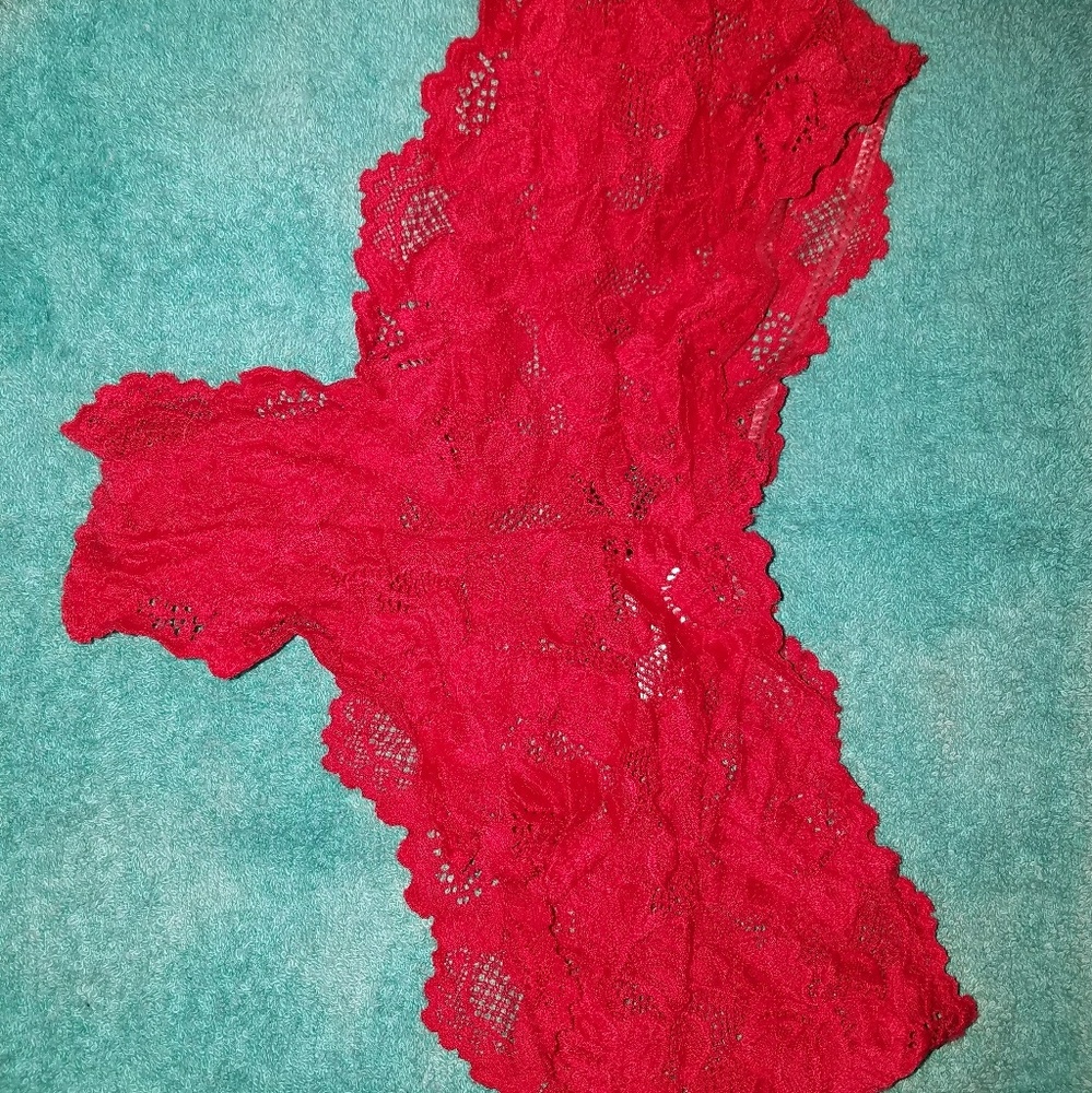 New Fredrick's of Hollywood panty size L in bag.